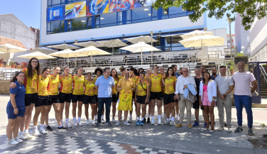Las Leonas del Vóley agradecen la cálida acogida de Noia