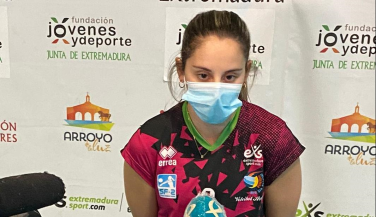 Bea Gómez renueva con Extremadura Arroyo