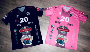 Sporting Santo Domingo CV homenajea a los sanitarios en su nueva equipación.