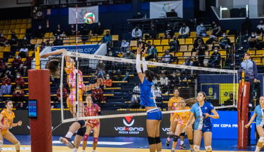 La lucha por las primeras plazas reabre la Superliga Femenina 2