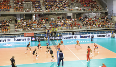 España derrota a Dinamarca en Alicante con la mayor asistencia a un encuentro de las Leonas