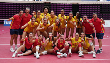 España doblega en tres sets a Francia para seguir invicta en el WEVZA de Valladolid