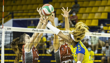 CV Gran Canaria Urbaser protagoniza una gran remontada para seguir invicto
