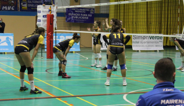 Mairena Voley Club despide el 2020 con la primera victoria en casa