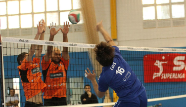 CV Mediterráneo vuelve a las victorias