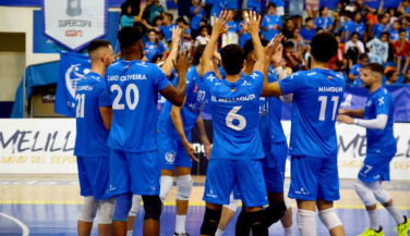 Ventaja en la CEV Challenge Cup 2025 para CV Melilla 