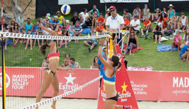 La gran final del Campeonato de España de Voley Playa conoce a sus primeros semifinalistas