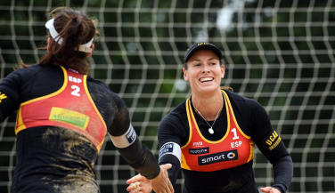 Las parejas españolas luchan por la victoria en el Major de Voley Playa de Hamburgo