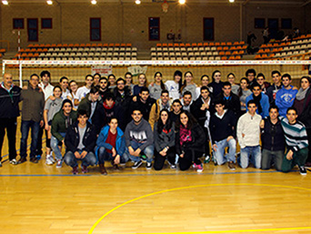 La Concentración Permanente femenina recibe la visita de alumnos de la Universidad del Deporte      