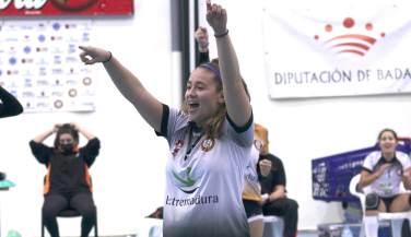 Sofía Hernandis renueva en Badajoz Extremadura CPV