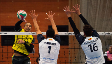 La Superliga Masculina comprime la zona noble tras el triunfo de Grupo Herce Soria ante el líder