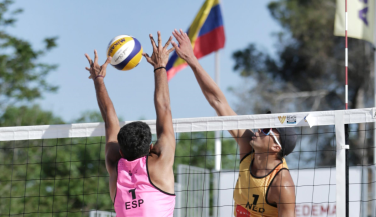 Dos parejas españolas al asalto del VW Beach Pro Future de Madrid