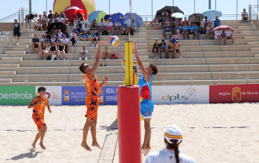 Lorca acoge las Jornadas de Especialización para Entrenadores de Vóley Playa 2025