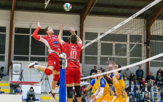 El CV GEMAVI Vinaròs no consigue levantar cabeza y acumula otra derrota